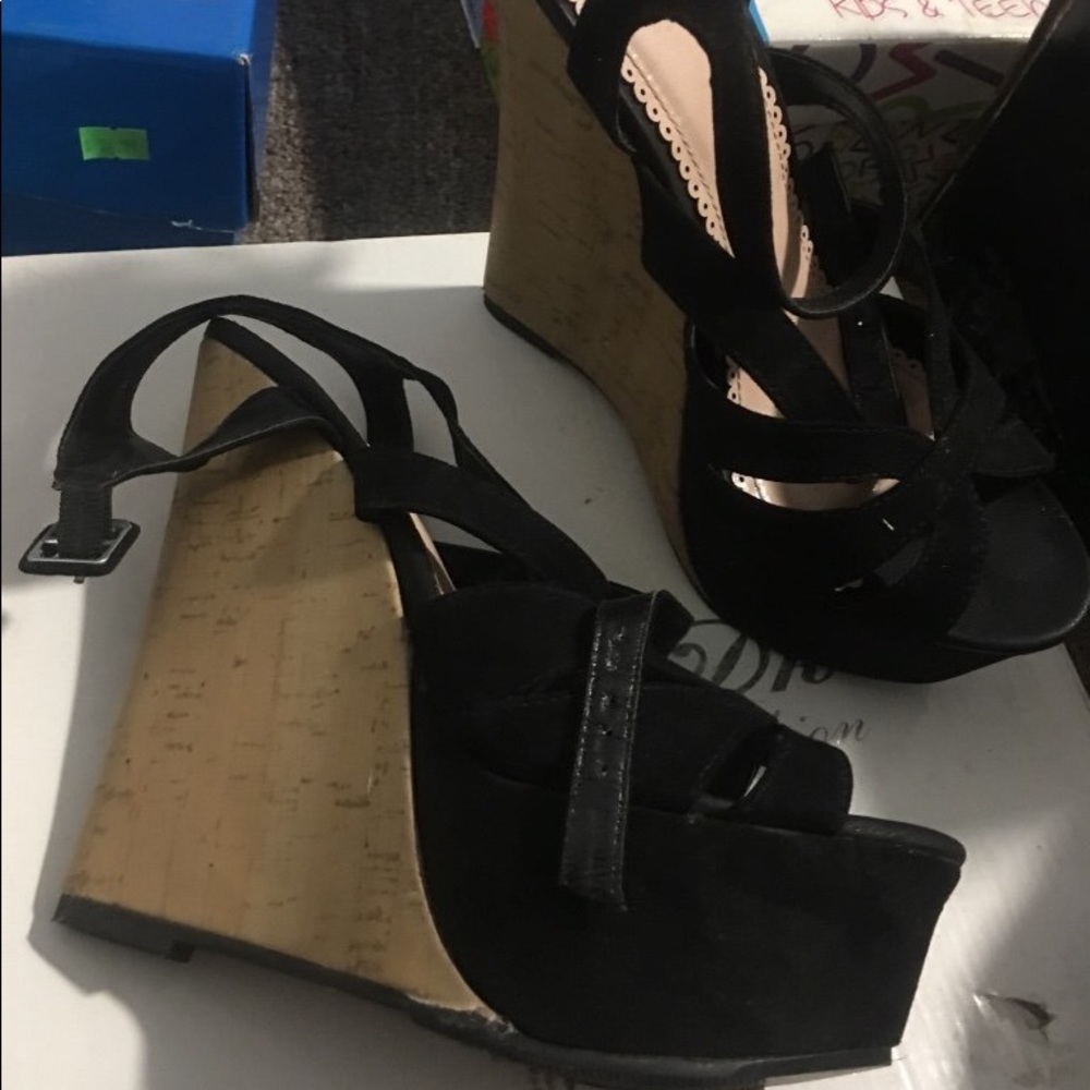 Heels black